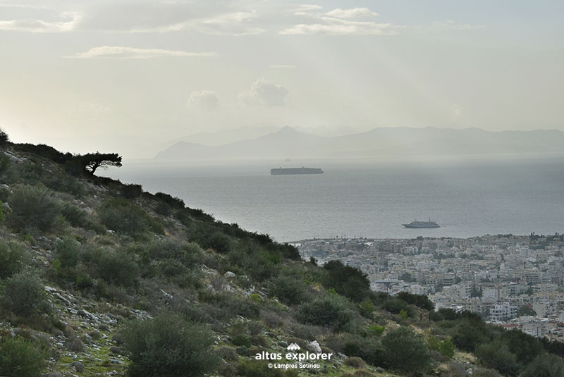 Υμηττός θέα από το μονοπάτι