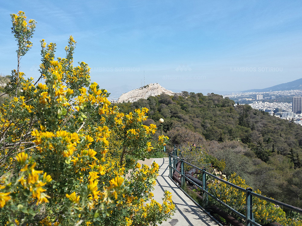 Λυκαβητος μονοπατια